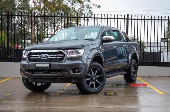 FORD RANGER COUPLER BLACK MACHINED WITH DARK TINT